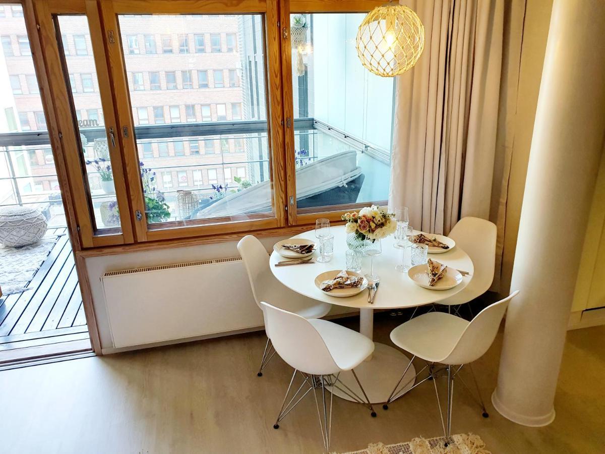 2Ndhomes Unique And Luxury Kamppi Center Apartment With Sauna And Big Terrace Helsínquia Exterior foto